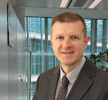 Mark Brant construction quantum expert